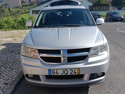 usado Dodge Journey 2.0 CRD com leitor DVD e teto panorâmico