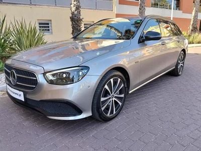 Usado Mercedes E300 Avantgarde 306 HP (225 kW) 2020 Cinzento Carrinha