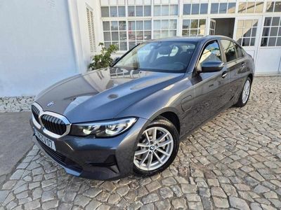 BMW 330e