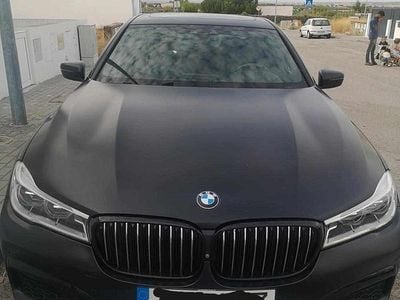 Usado BMW 730 265 HP (194 kW) 2018 Preto Sedan
