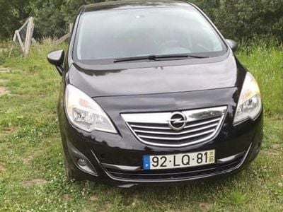 Usado 2011 Opel Meriva Monovolume | € 4.000