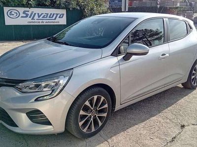 Usado Renault Clio V Intens 100 HP (73 kW) 2020 Cinzento