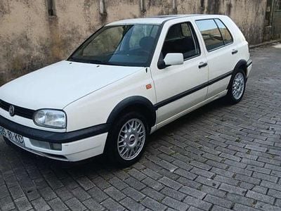 Usado 1995 VW Golf III Sedan | € 1.800