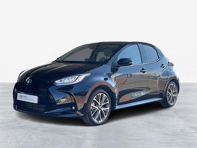 Preto (pintura metalizada) Usado 2024 Toyota Yaris Luxury Sedan | € 27.750 (Caro)