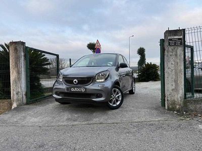 Usado Smart ForFour 71 HP (52 kW) 2019 Cinzento Citadino