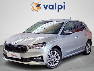 Usado Skoda Fabia 116 HP (85 kW) 2025 Cinzento Citadino