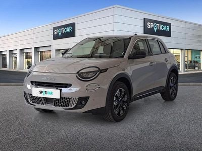 Bege Usado 2025 Fiat 600 SUV | € 23.900 (Preço justo)