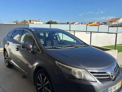 Usado 2012 Toyota Avensis Sedan | € 7.500 (Bom preço)