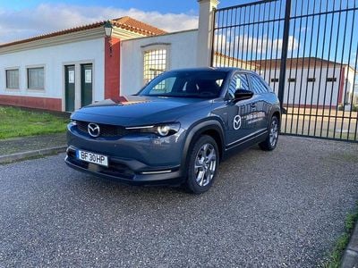 Cinza Usado 2023 Mazda MX30 Prime-Line SUV | € 19.990 (Preço justo)