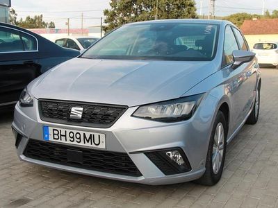 Cinzento Usado 2024 Seat Ibiza | € 16.000 (Preço justo)