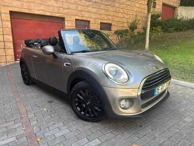 Cinzento Usado 2016 Mini Cooper Citadino | € 20.800 (Caro)
