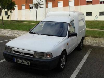 Nissan sunny van