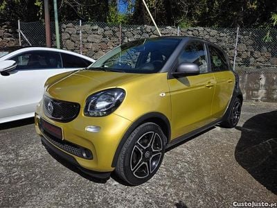 Usado Smart ForFour Passion 89 HP (65 kW) 2017 Amarelo Citadino