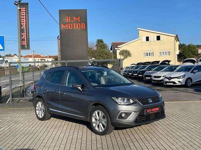Usado Seat Arona XCELLENCE 95 HP (69 kW) 2017 Cinza escuro SUV