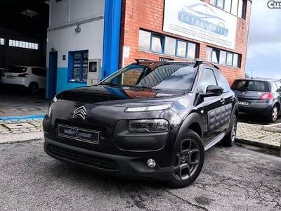 Usado Citroën C4 Shine 100 HP (73 kW) 2014 Preto SUV