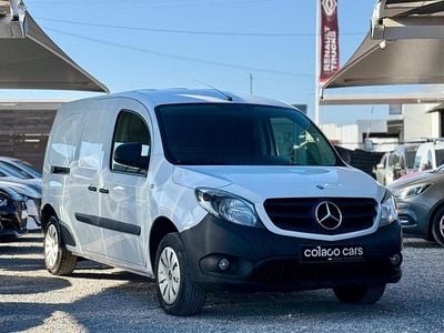 Usado Mercedes Vito 88 HP (64 kW) 2019 Branco Van