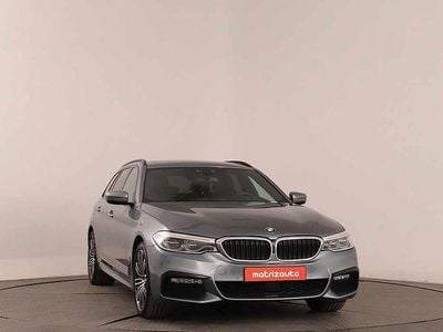 Cinzento Usado 2018 BMW 530 Carrinha | € 49.999