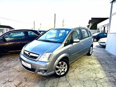 Cinzento Usado 2006 Opel Meriva Monovolume | € 3.490 (Preço elevado)