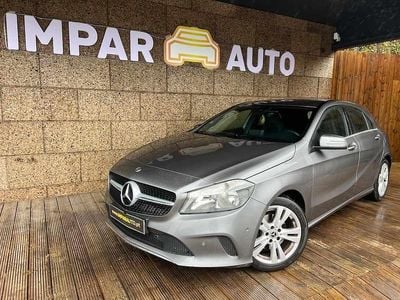 Cinzento Usado 2017 Mercedes A180 | € 17.990 (Bom preço)