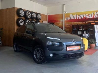 Usado Citroën C4 Cactus Feel 100 HP (73 kW) 2014 Cinzento Citadino