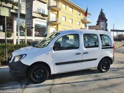Usado Mercedes Citan 109 109 HP (80 kW) 2018 Branco Carrinha