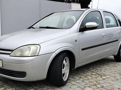 Usado Opel Corsa Comfort 75 HP (55 kW) 2002 Citadino