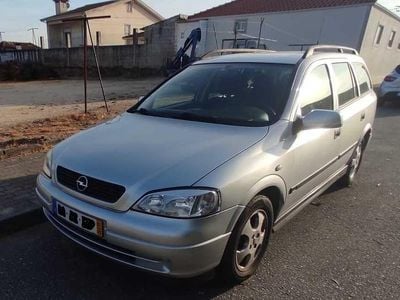 Usado Opel Astra 75 HP (55 kW) 2001 Sedan