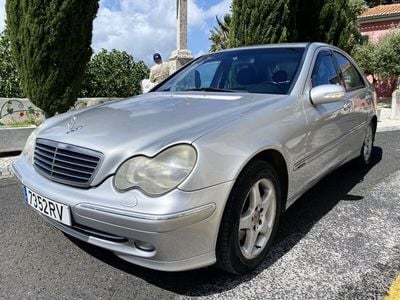 Mercedes C200