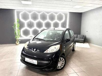 Usado Peugeot 107 68 HP (50 kW) 2007 Preto Citadino