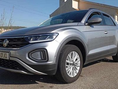 Cinzento Usado 2024 VW T-Roc Style SUV | € 31.600 (Preço elevado)