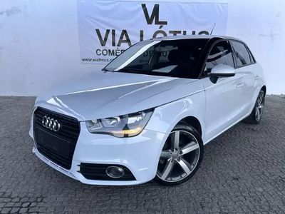 Branco Usado 2014 Audi A1 Sportback Citadino | € 15.500 (Caro)