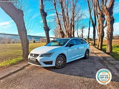 Branco Usado 2015 Cupra Leon Carrinha | € 24.950 (Preço justo)