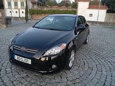Usado 2008 Kia Ceed Citadino | € 4.650