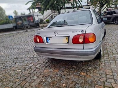Usado 1999 Toyota Corolla Sedan | € 3.650