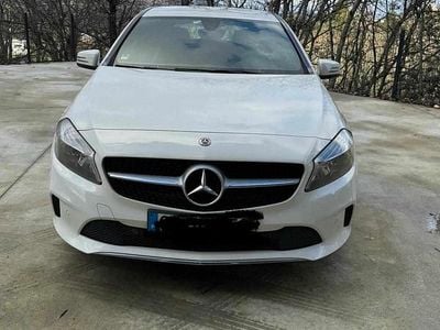 Branco Usado 2017 Mercedes A180 Citadino | € 15.390 (Bom preço)
