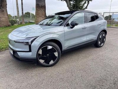 Prateado Usado 2024 Volvo EX30 SUV | € 42.500 (Preço justo)
