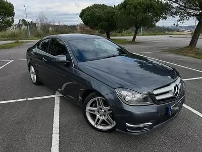 Usado Mercedes C180 AMG line 156 HP (114 kW) 2026 Cinza Coupé