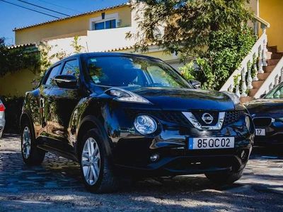 Usado Nissan Juke Acenta Connect 115 HP (84 kW) 2015 Preto SUV