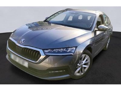 Cinzento escuro Usado 2023 Skoda Octavia Carrinha | € 24.990