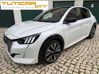 Branco Usado 2021 Peugeot e-208 GT Citadino | € 17.900 (Preço justo)