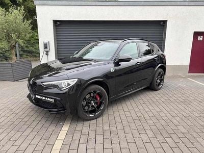 Preto Usado 2022 Alfa Romeo Stelvio Quadrifoglio SUV | € 63.990 (Bom preço)