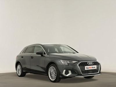 Cinzento Usado 2024 Audi A3 Sportback e-tron Advanced Citadino | € 32.990 (Preço justo)