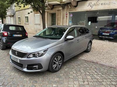 Usado Peugeot 308 SW 130 HP (95 kW) 2021 Cinzento Carrinha