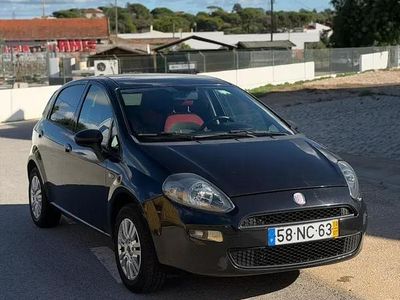 Preto Usado 2012 Fiat Punto | € 7.900 (Caro)