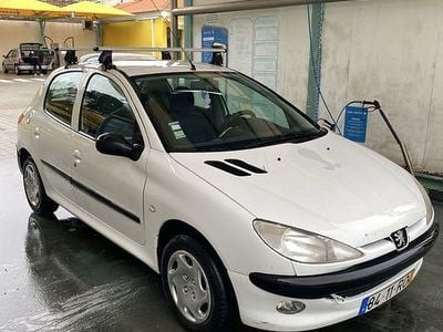 Usado 2001 Peugeot 206 Sedan | € 1.600 (Preço justo)