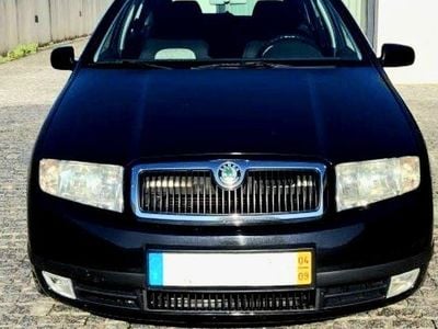 Usado Skoda Fabia 61 HP (44 kW) 2003 Sedan