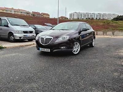 Vermelho Usado 2010 Lancia Delta Citadino | € 6.999 (Preço elevado)