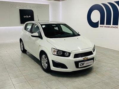 Usado Chevrolet Aveo LS 75 HP (55 kW) 2012 Branco