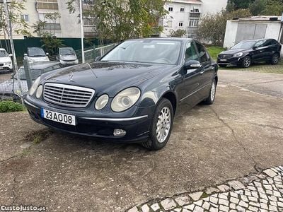 Preto Usado 2005 Mercedes E280 | € 9.999