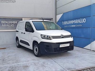 Branco Usado 2020 Citroën Berlingo Monovolume | € 15.750 (Caro)